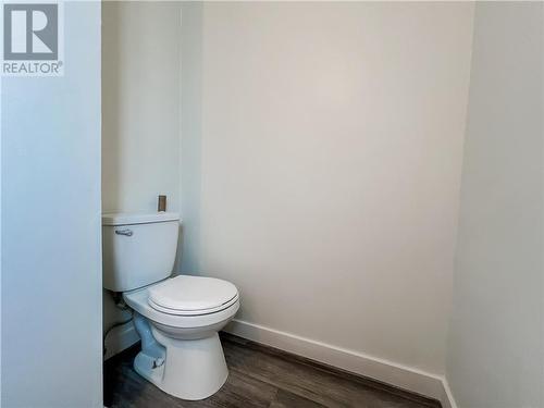 749 Ontario Street, Sudbury, ON - Indoor Photo Showing Bathroom