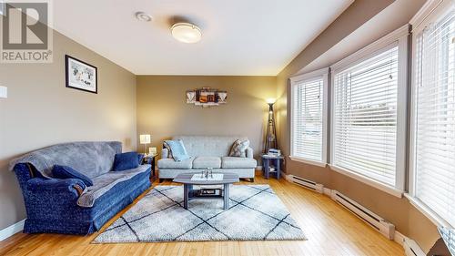 143 Hamlyn Road, St. John'S, NL - Indoor Photo Showing Living Room