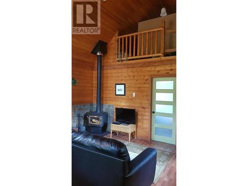 1200 Hotsprings Road Road Lot# 2, Nakusp, BC - Indoor With Fireplace