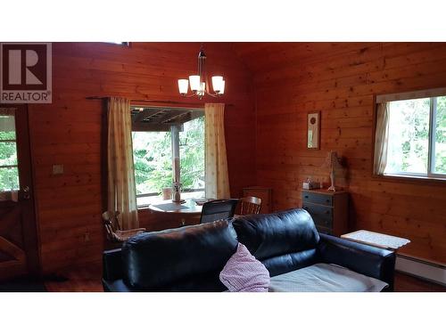 1200 Hotsprings Road Road Lot# 2, Nakusp, BC - Indoor