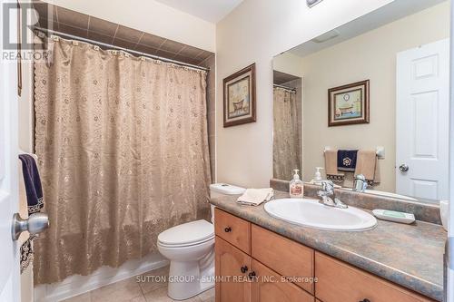 4002 Alexan Crescent, Burlington, ON - Indoor Photo Showing Bathroom