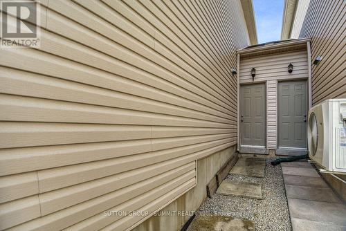 4002 Alexan Crescent, Burlington, ON - Outdoor With Exterior