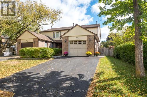 822 Laurier Avenue, Milton, ON - Outdoor With Facade