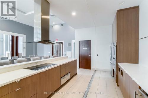 1807 - 2220 Lake Shore Boulevard W, Toronto, ON - Indoor Photo Showing Kitchen