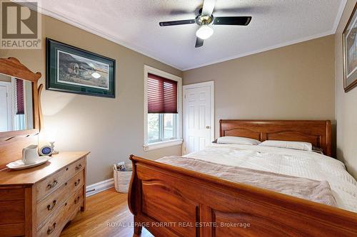 112 Fifth Street, Toronto, ON - Indoor Photo Showing Bedroom