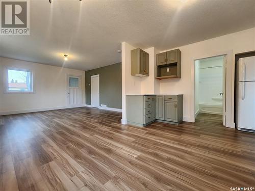 265 8Th Avenue W, Melville, SK - Indoor