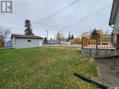 265 8Th Avenue W, Melville, SK - Outdoor