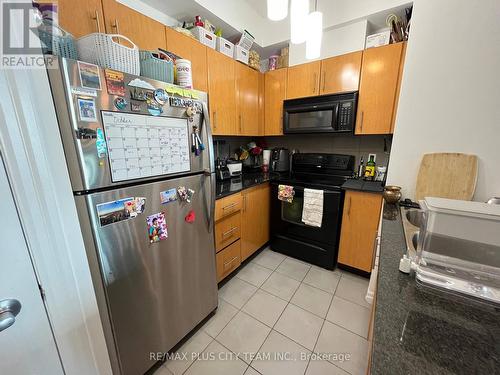 3206 - 16 Yonge Street, Toronto, ON - Indoor Photo Showing Kitchen