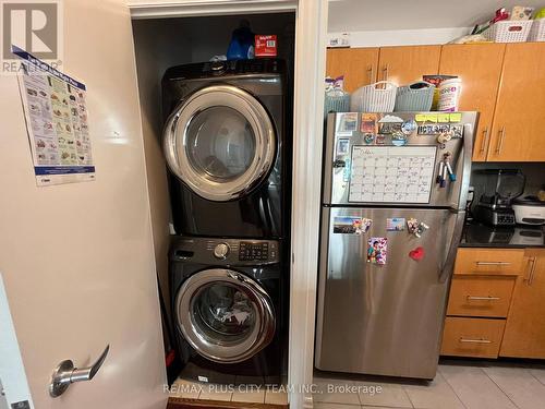 3206 - 16 Yonge Street, Toronto, ON - Indoor Photo Showing Laundry Room