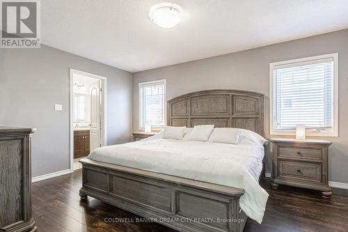 250 Apple Hill Crescent, Kitchener, ON - Indoor Photo Showing Bedroom