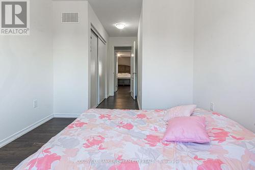 250 Apple Hill Crescent, Kitchener, ON - Indoor Photo Showing Bedroom