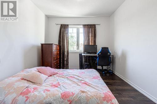 250 Apple Hill Crescent, Kitchener, ON - Indoor Photo Showing Bedroom