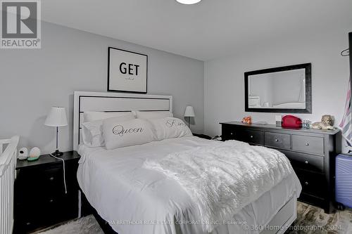 379 Dwight Avenue, Oshawa, ON - Indoor Photo Showing Bedroom