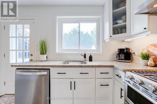 171 Coronation Drive, Toronto, ON - Indoor Photo Showing Kitchen