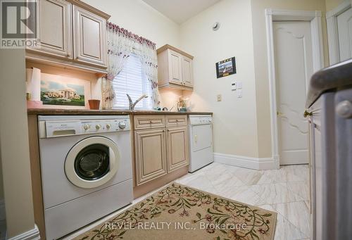 1000 Dalton Road, Timmins (Dalton Rd.), ON - Indoor Photo Showing Laundry Room