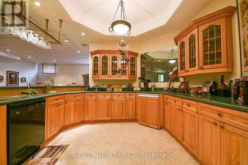 1000 Dalton Road, Timmins (Dalton Rd.), ON - Indoor Photo Showing Kitchen