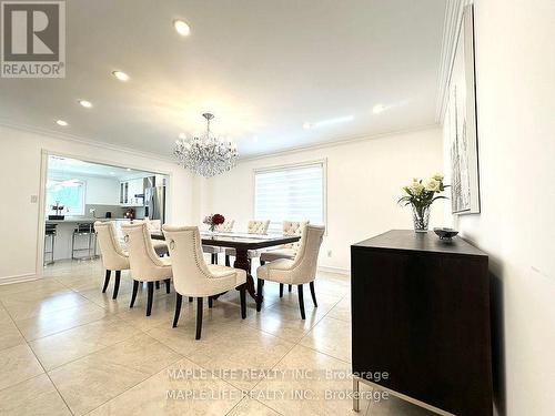 48 Brookshill Crescent, Richmond Hill, ON - Indoor Photo Showing Dining Room