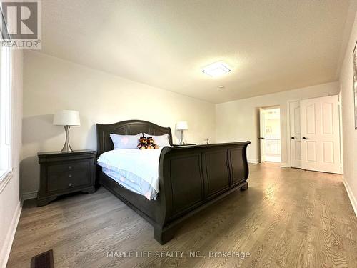 48 Brookshill Crescent, Richmond Hill, ON - Indoor Photo Showing Bedroom