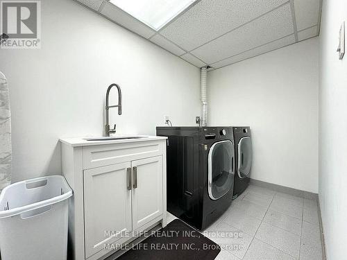 48 Brookshill Crescent, Richmond Hill, ON - Indoor Photo Showing Laundry Room