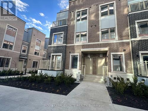 85 - 39 Honeycrisp Crescent, Vaughan, ON - Outdoor With Facade