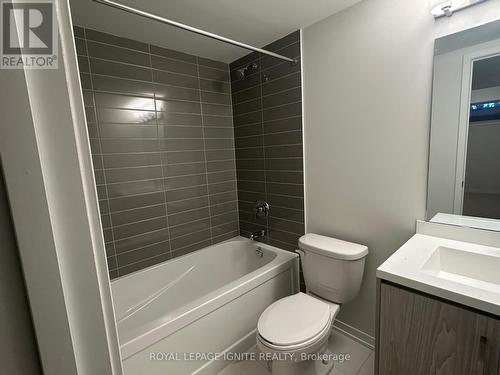 85 - 39 Honeycrisp Crescent, Vaughan, ON - Indoor Photo Showing Bathroom