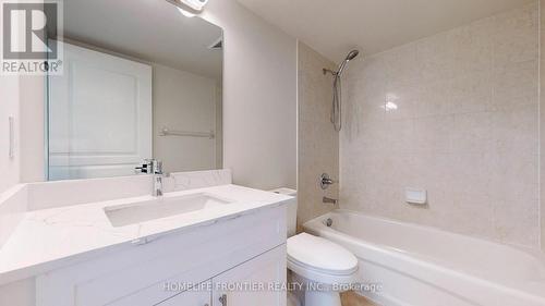 1007 - 7 North Park Road, Vaughan, ON - Indoor Photo Showing Bathroom