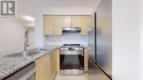 1007 - 7 North Park Road, Vaughan, ON - Indoor Photo Showing Kitchen With Stainless Steel Kitchen With Double Sink With Upgraded Kitchen