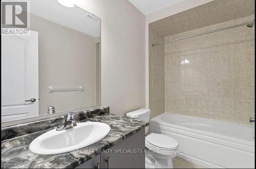 765 Linden Drive, Cambridge, ON - Indoor Photo Showing Bathroom