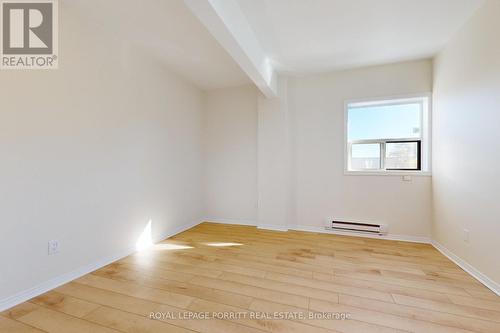 3 - 3519 Lake Shore Boulevard W, Toronto, ON - Indoor Photo Showing Other Room