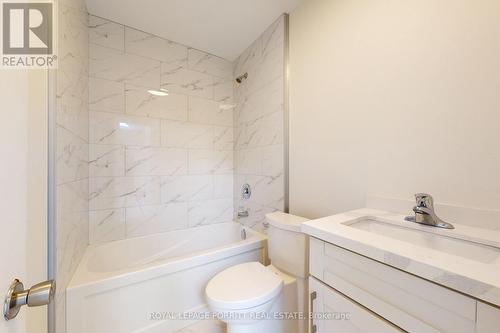 3 - 3519 Lake Shore Boulevard W, Toronto, ON - Indoor Photo Showing Bathroom