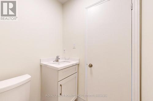 3 - 3519 Lake Shore Boulevard W, Toronto, ON - Indoor Photo Showing Bathroom