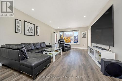 57 Greenore Crescent, Halton Hills, ON - Indoor Photo Showing Living Room