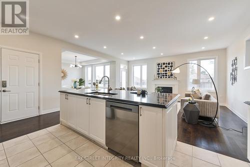 40 Stanley Greene Boulevard, Toronto, ON - Indoor Photo Showing Kitchen With Upgraded Kitchen