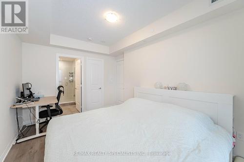 2415 - 35 Watergarden Drive, Mississauga, ON - Indoor Photo Showing Bedroom