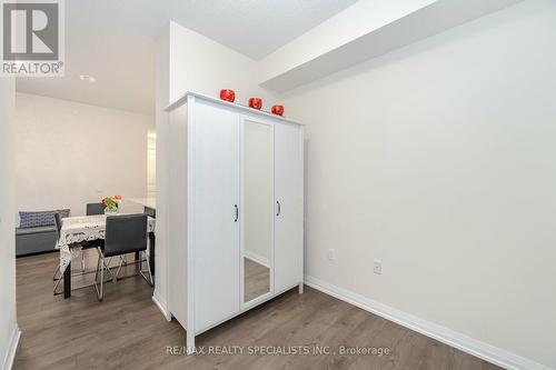 2415 - 35 Watergarden Drive, Mississauga, ON - Indoor Photo Showing Other Room