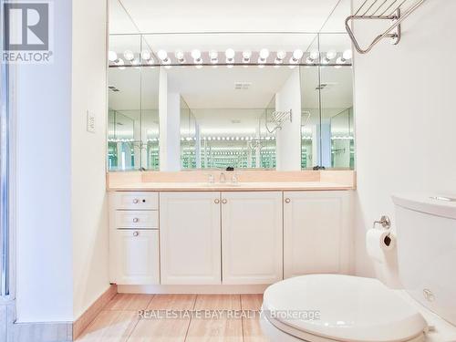 3309 - 1 Palace Pier Court, Toronto, ON - Indoor Photo Showing Bathroom