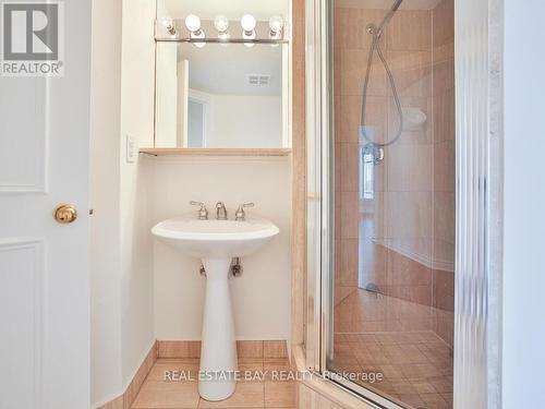 3309 - 1 Palace Pier Court, Toronto, ON - Indoor Photo Showing Bathroom