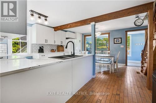 6221 County 10 Road, Prescott And Russell, ON - Indoor Photo Showing Kitchen