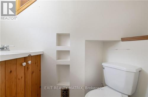 6221 County 10 Road, Prescott And Russell, ON - Indoor Photo Showing Bathroom