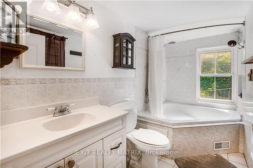 6221 County 10 Road, Prescott And Russell, ON - Indoor Photo Showing Bathroom