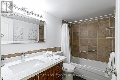 314 - 10 Edgecliff Golfway, Toronto (Flemingdon Park), ON - Indoor Photo Showing Bathroom