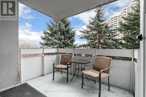 314 - 10 Edgecliff Golfway, Toronto (Flemingdon Park), ON - Outdoor With Exterior