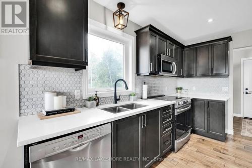 103 Hampton Crescent, Alnwick/Haldimand, ON - Indoor Photo Showing Kitchen With Double Sink With Upgraded Kitchen