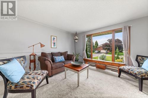 5 Morrow Avenue, Brighton, ON - Indoor Photo Showing Living Room