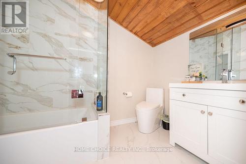 800 Forest Park Road, Laurentian Valley, ON - Indoor Photo Showing Bathroom