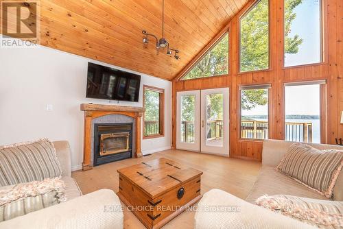 800 Forest Park Road, Laurentian Valley, ON - Indoor Photo Showing Living Room With Fireplace