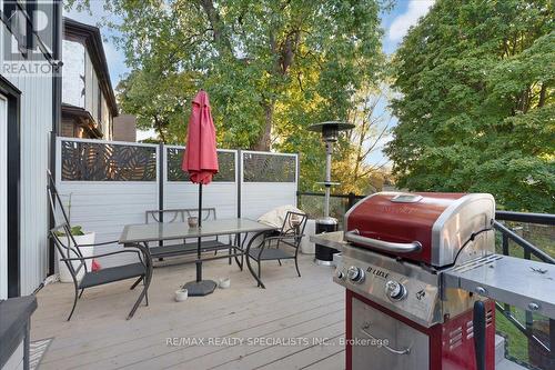 5709 Dorchester Road, Niagara Falls, ON - Outdoor With Deck Patio Veranda