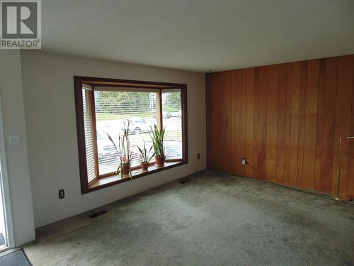 1691 Silverwood Crescent, Castlegar, BC - Indoor Photo Showing Other Room