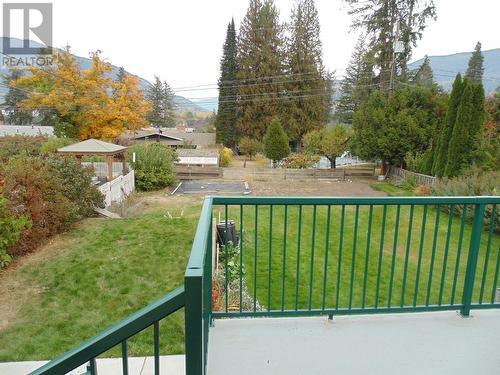 1691 Silverwood Crescent, Castlegar, BC - Outdoor