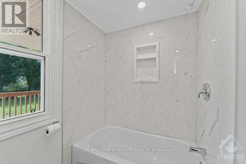 4388 Third Line Road, South Glengarry (724 - South Glengarry (Lancaster) Twp), ON - Indoor Photo Showing Bathroom